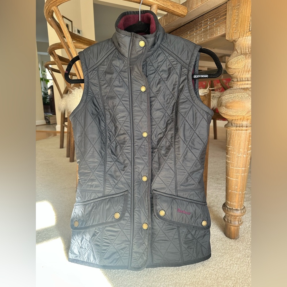 Barbour Cavalry Gilet in Navy/Merlot